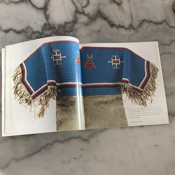 “Dancing Colors- Paths of Native American Women” Book - Picture 3 of 5